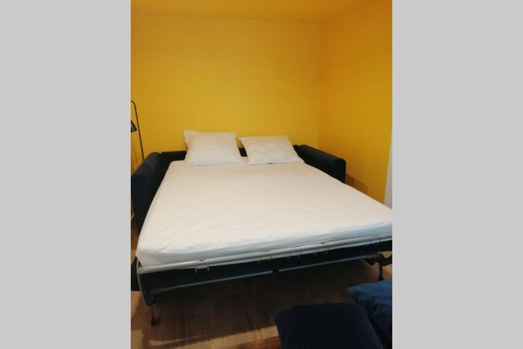 Charmant Appartement Avec Terrasse Pont-de-l'Isere Luaran gambar